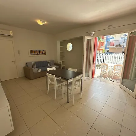 Orate - Agenzia Cocal Apartmán